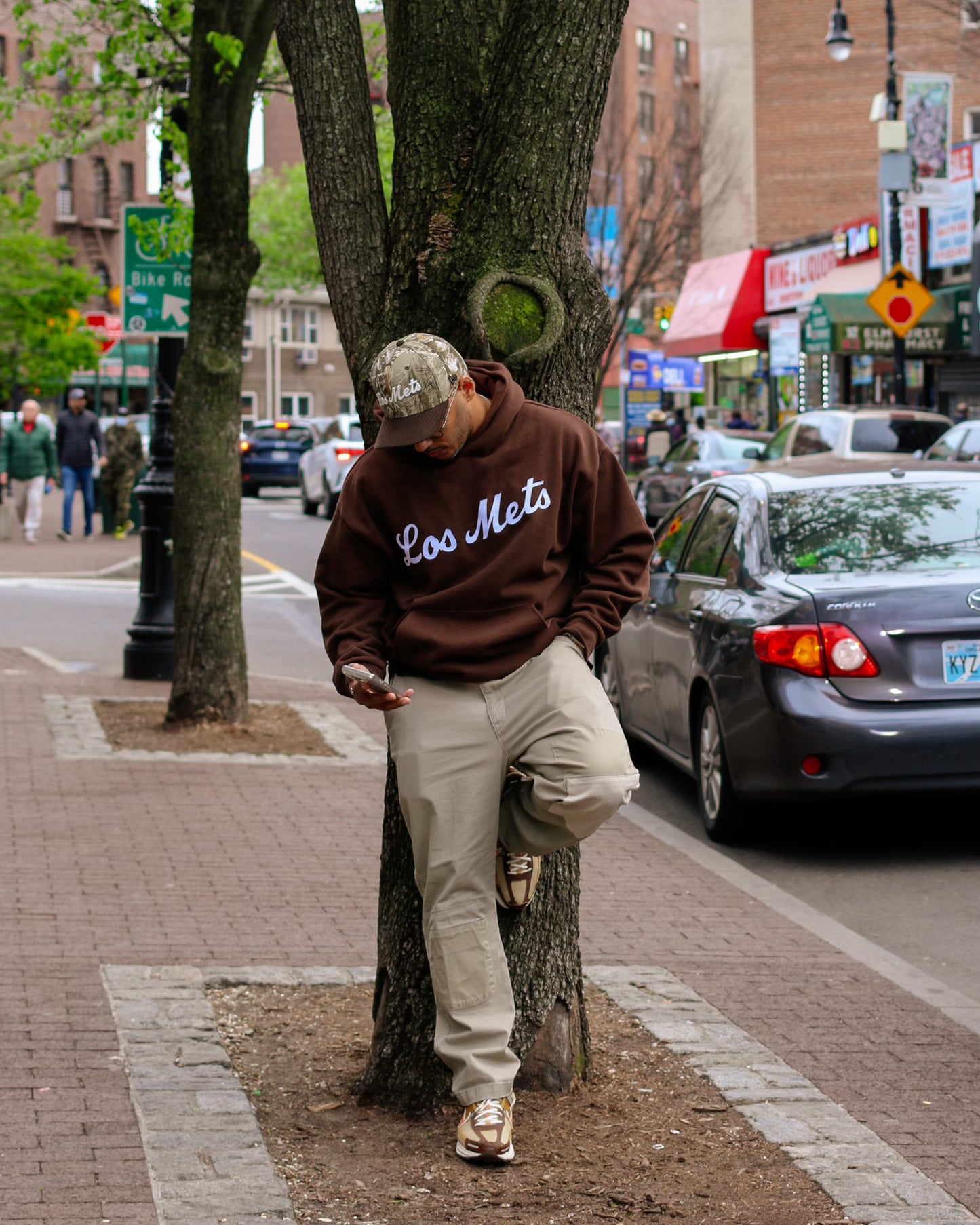 Los Mets Brown Premium Hoodie