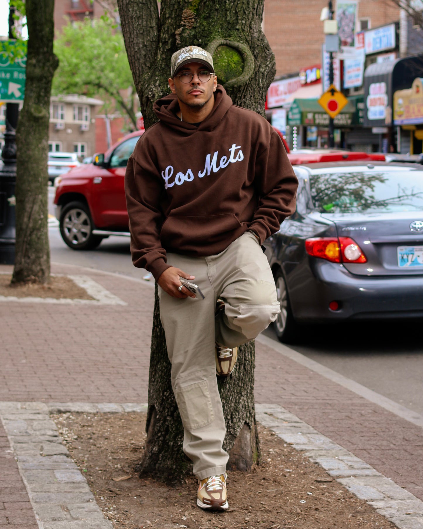 Los Mets Brown Premium Hoodie